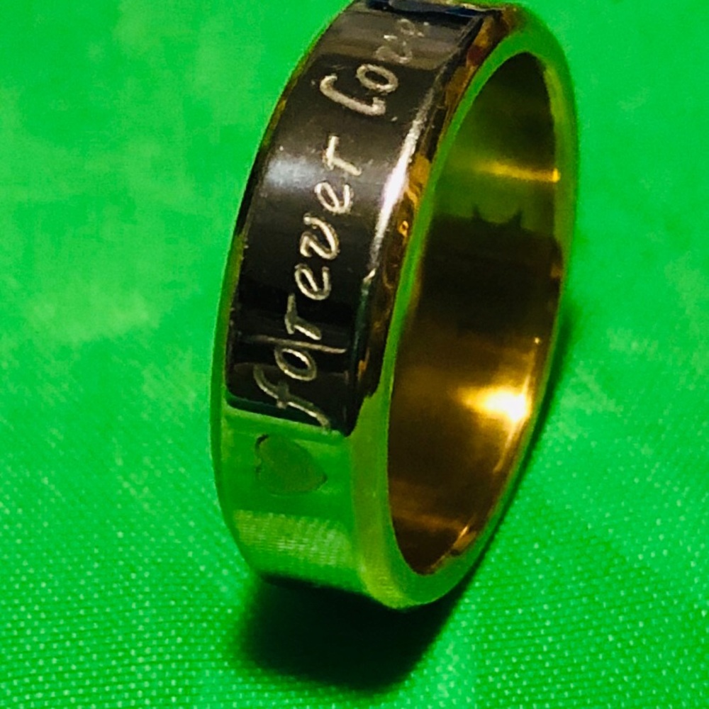 Used ring size 8. - Picture 7 of 8